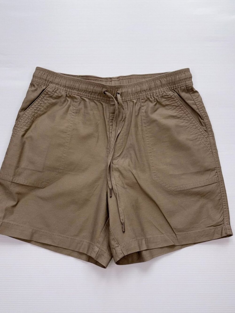TAHARI women's shorts small